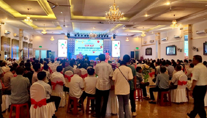 Gap mat Hoi Dong huong Binh Dinh 1